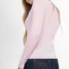 eng geschnittener v -ausschnitt Pullover in rosa mit lang arm von hinten